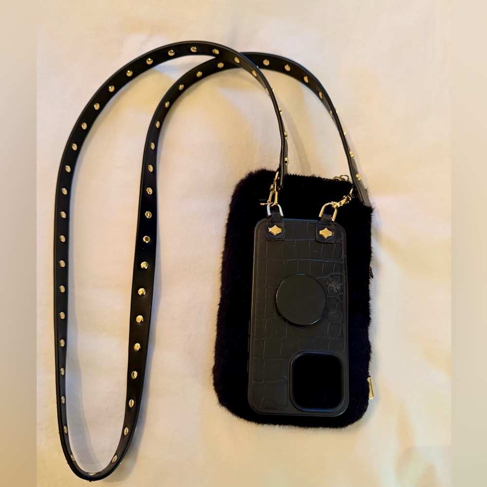 Any Di Múnich iPhone case, furry pouch, crossbody strap